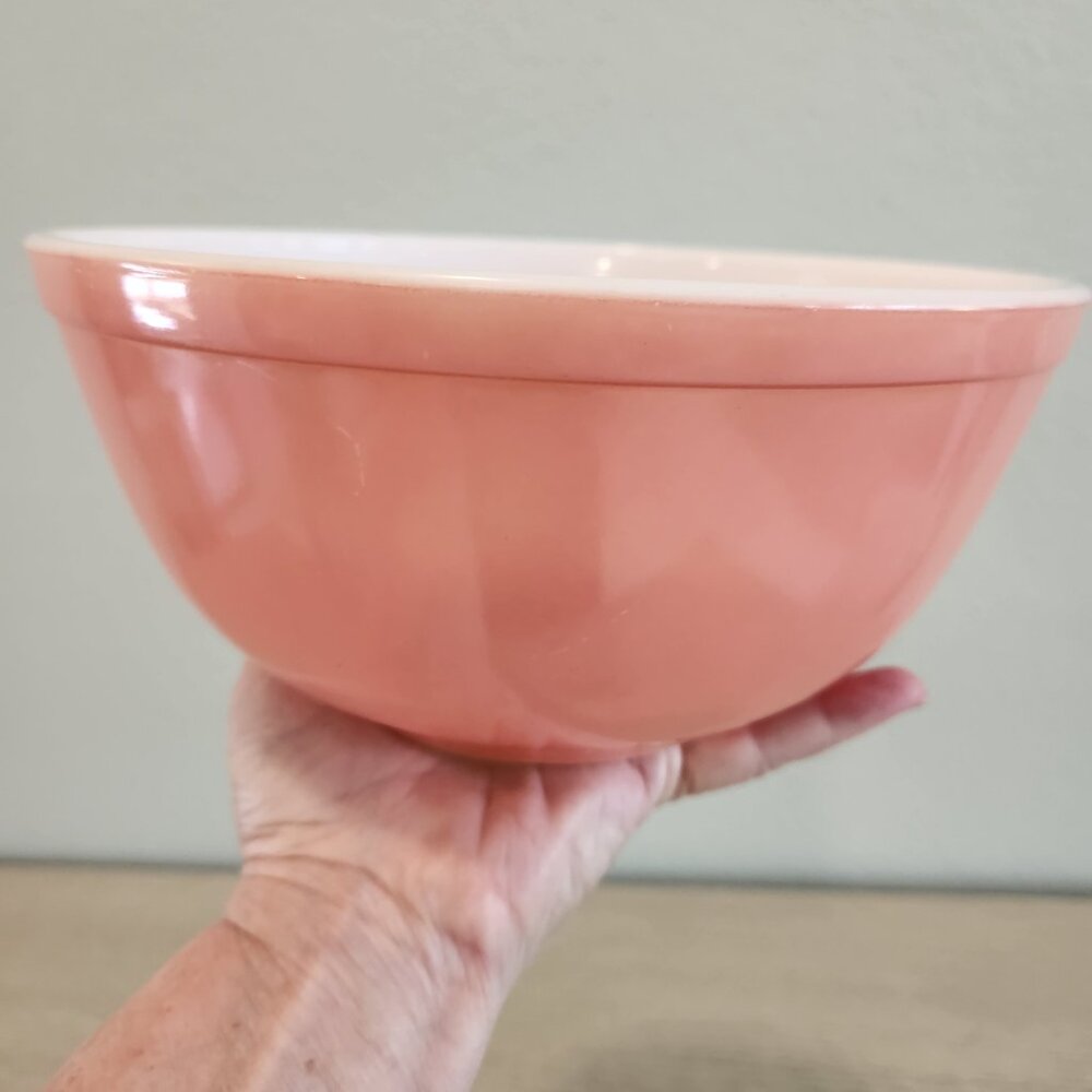 Vintage Flamingo Pink Pyrex #403 2 1/2 QT Glass Mixing Nesting Bowl EUC